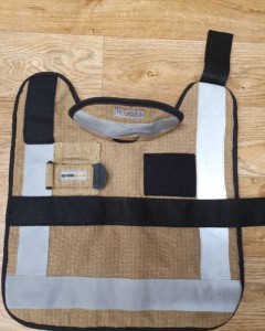 Aus Feuerwehrjacke incl. Kevlarschicht innen