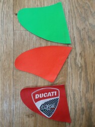 Stck. 25€/mit Sticker 35€